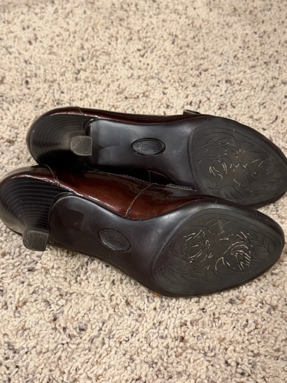 Euro soft by Sofft Women's Brown Patent Mary Jane Pumps